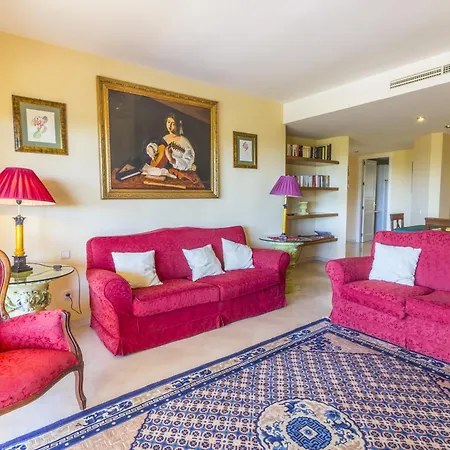 Apartment Cubo's Boutique Elviria Hills Marbella